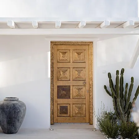 Santa Esmeralda Mykonos *